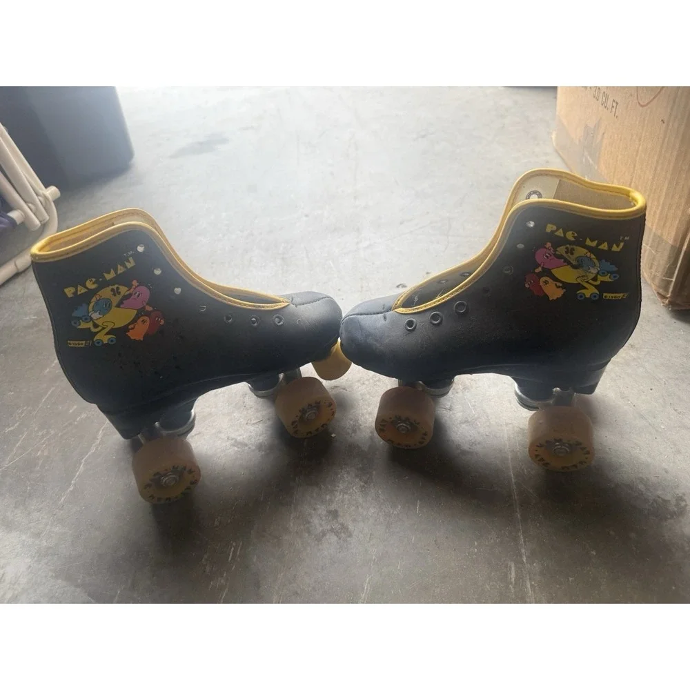 Vintage 1980 Pac-Man Roller Skates Brookfield Trucks Original Wheels PM 9